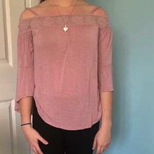 Off the shoulder shirt in mauve